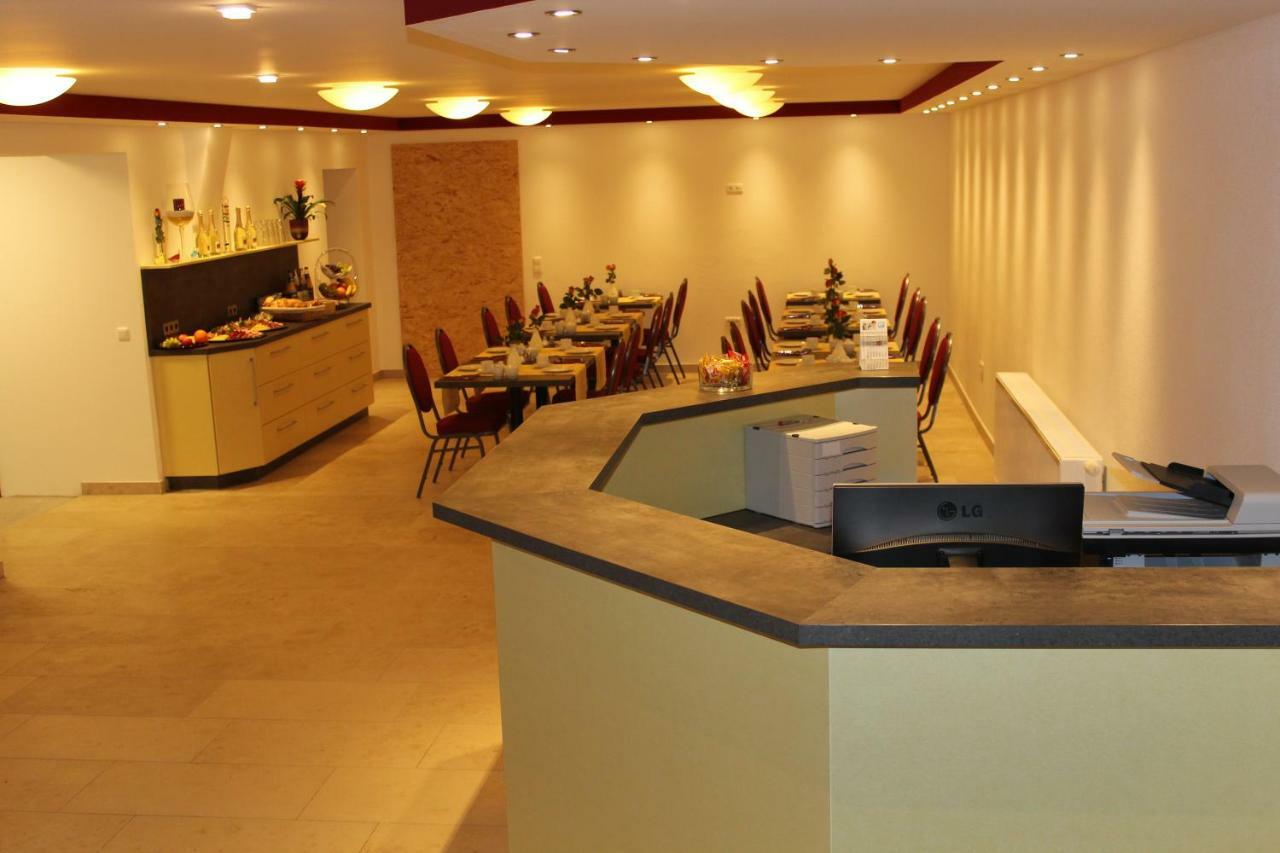 Helmers Gaestehaus Gempfing 外观 照片