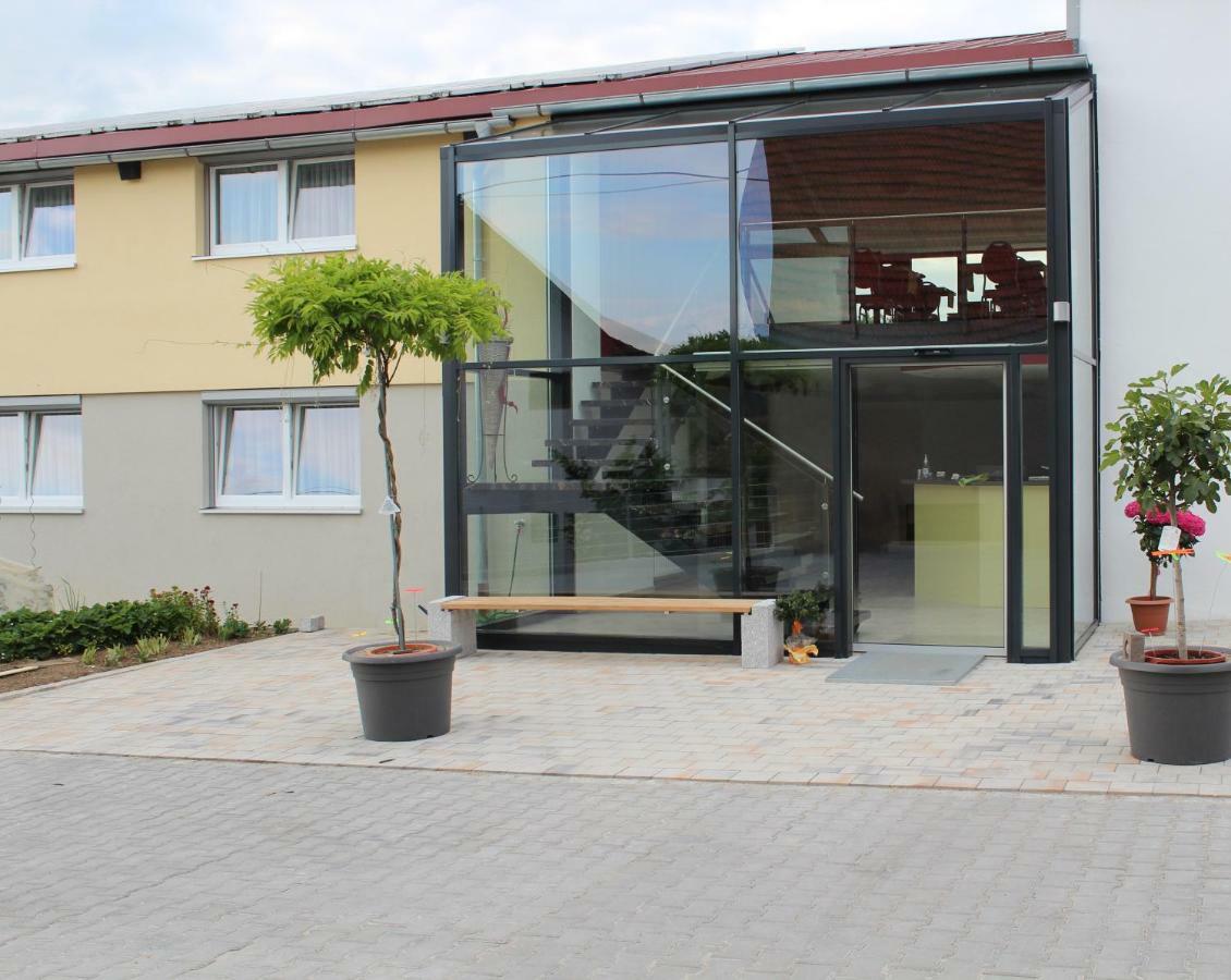 Helmers Gaestehaus Gempfing 外观 照片